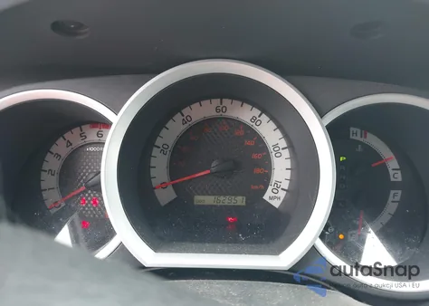 2011 Toyota Tacoma Prerunner V6 z USA, uszkodzony, nr VIN 5TFJU4GN0BX010054